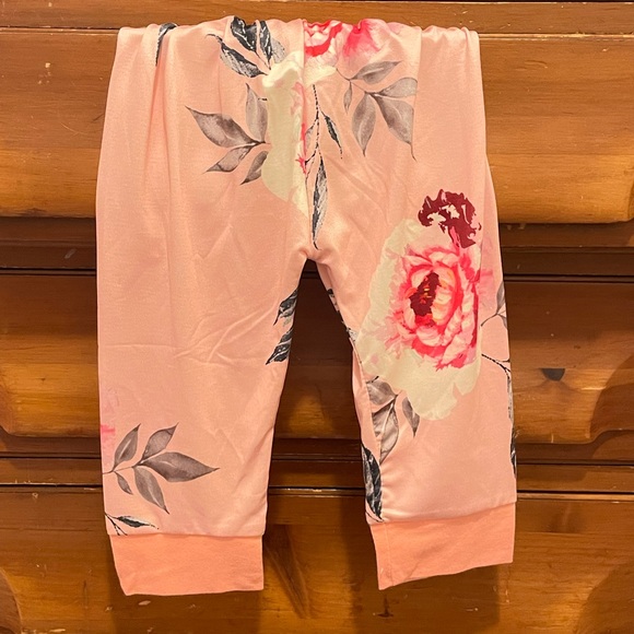 Matching set - Picture 2 of 2